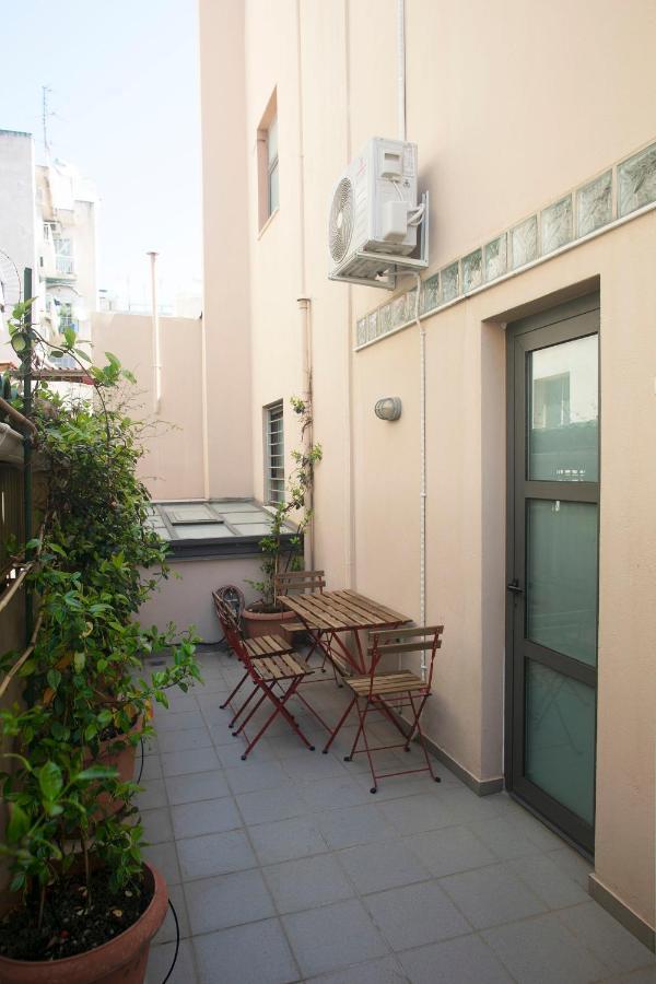 אתונה Spacious Suite With Luxury Bath מראה חיצוני תמונה