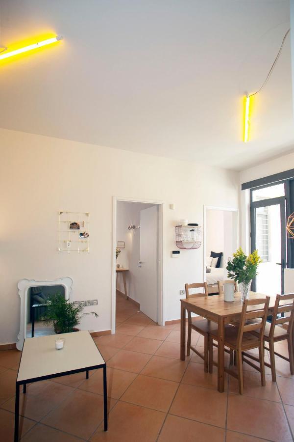 אתונה Spacious Suite With Luxury Bath מראה חיצוני תמונה